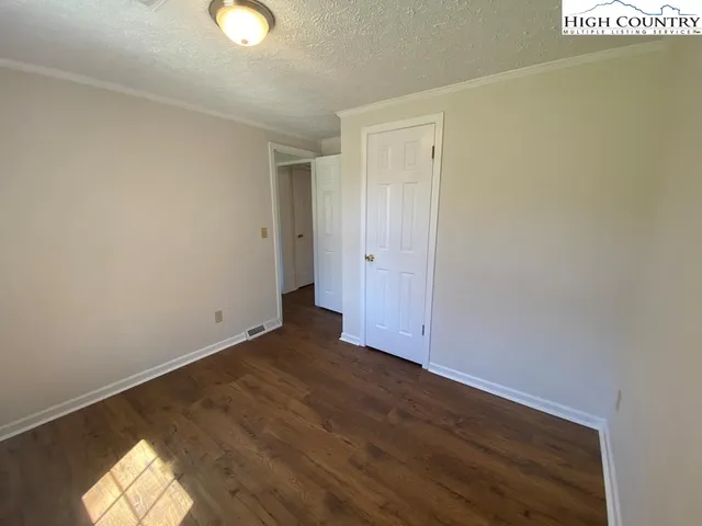 $1,600 | 462 Hartsoe Road, Warrensville, NC 28693