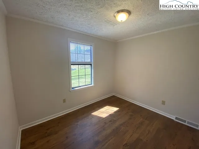 $1,600 | 462 Hartsoe Road, Warrensville, NC 28693