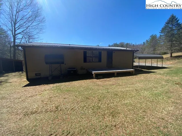 $1,600 | 462 Hartsoe Road, Warrensville, NC 28693