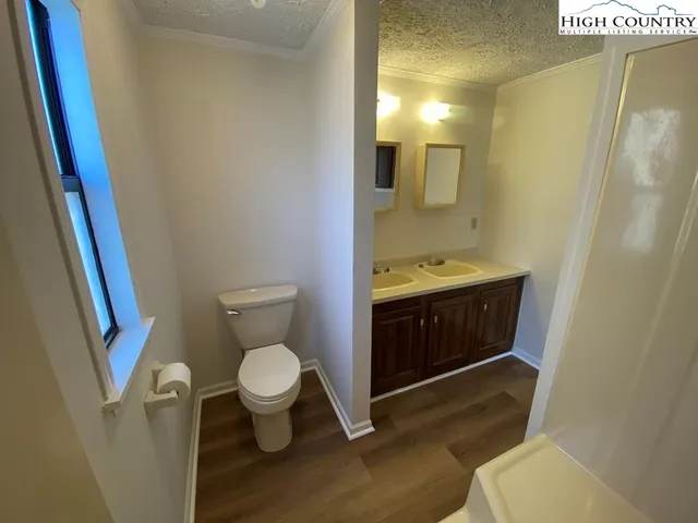 $1,600 | 462 Hartsoe Road, Warrensville, NC 28693