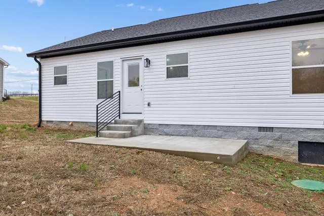 $299,900 | 1097 Landing Lane, Adams, TN 37010