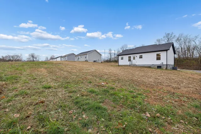 $299,900 | 1097 Landing Lane, Adams, TN 37010