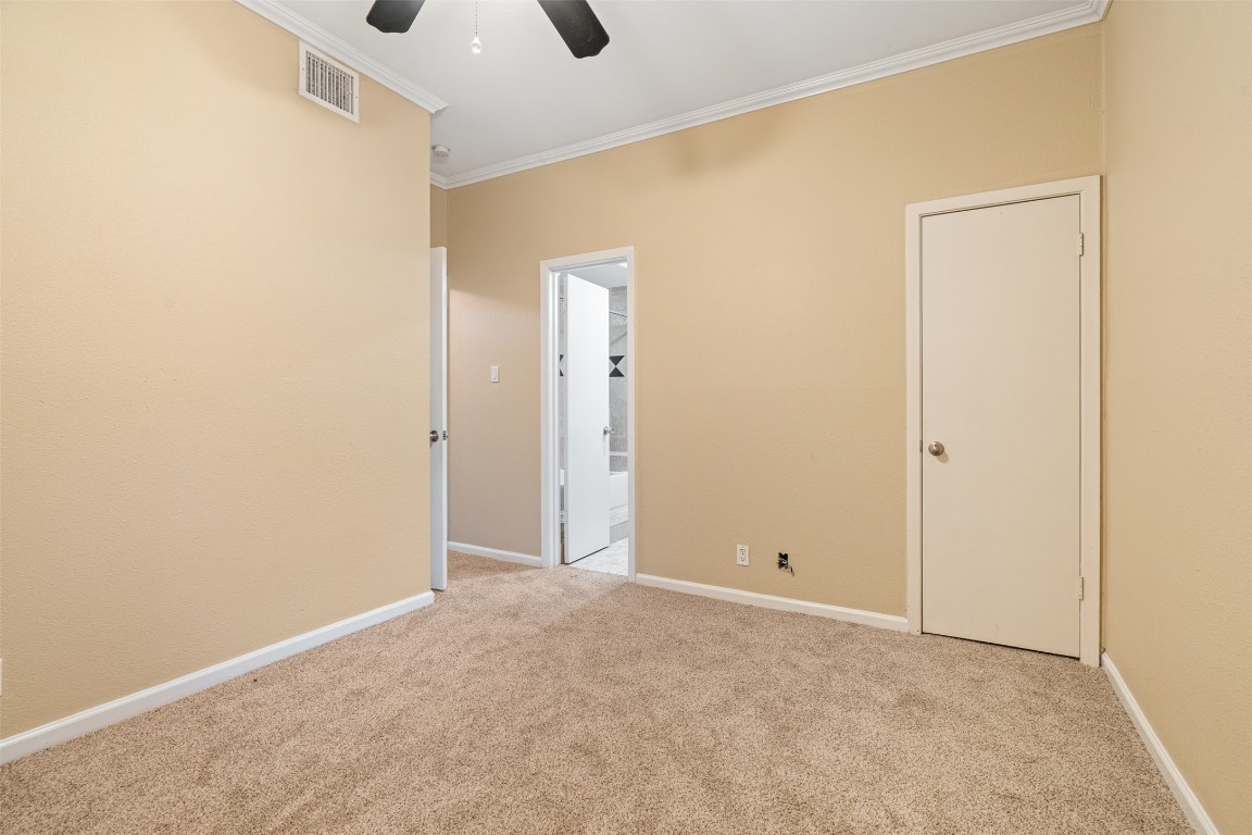 505 Bellevue Place, Unit 3 Austin, TX 78705 - Photo 17 of 23 a view of an empty room