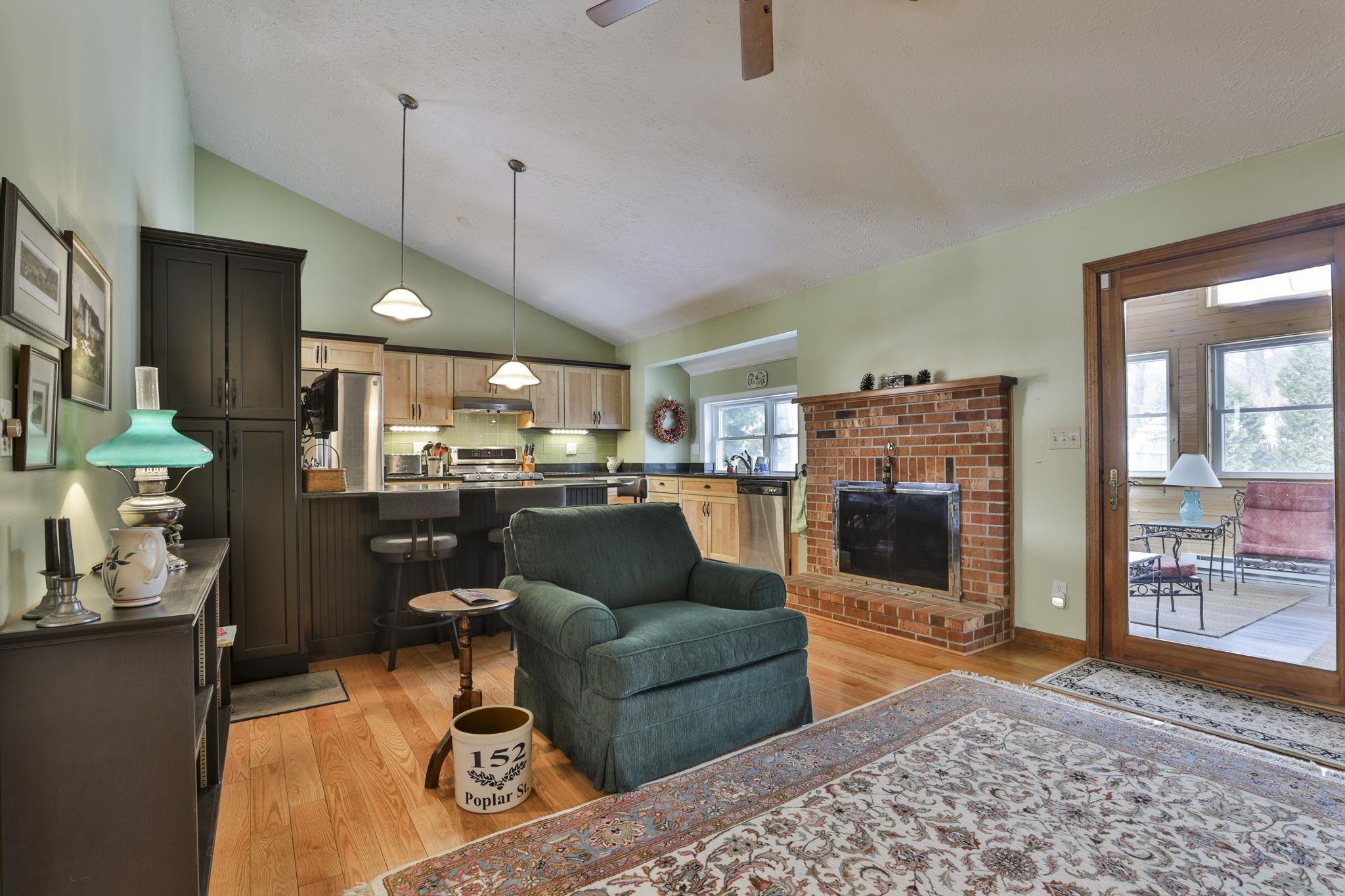 152 Poplar Street Manchester, NH 03104 - Photo 23 of 43 Gallery Image 23