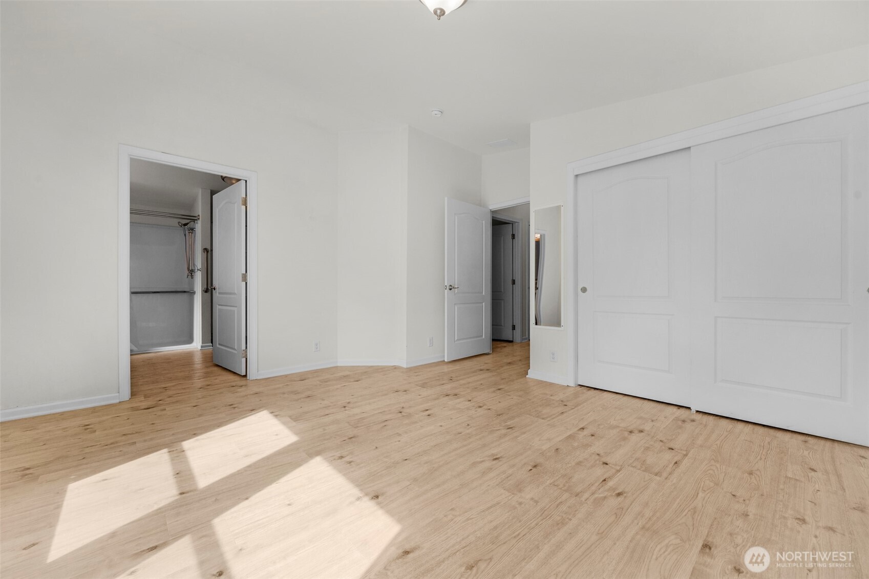 3539 Southwest 100th Street Seattle, WA 98146 - Photo 14 of 32 a view of an empty room