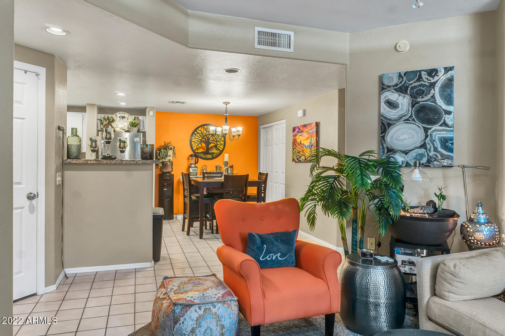 10410 North Cave Creek Road, Unit 1107 Phoenix, AZ 85020 - Photo 6 of 36 6-Cave