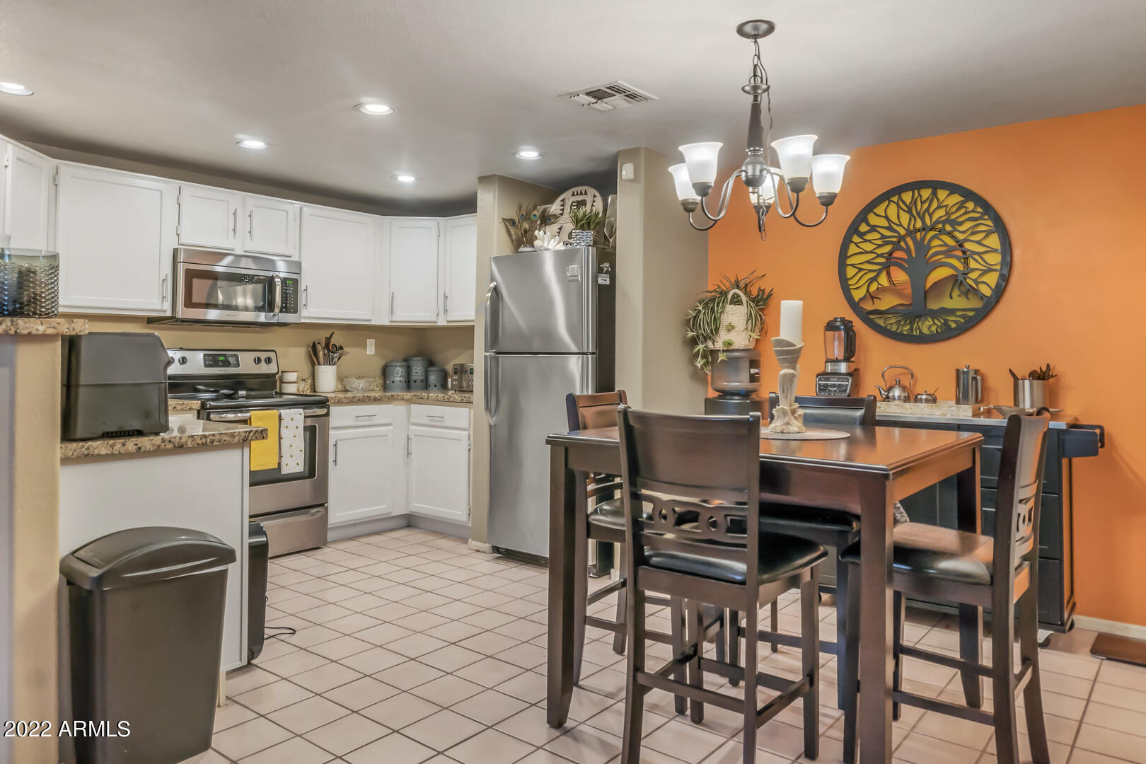 10410 North Cave Creek Road, Unit 1107 Phoenix, AZ 85020 - Photo 10 of 36 10-Cave