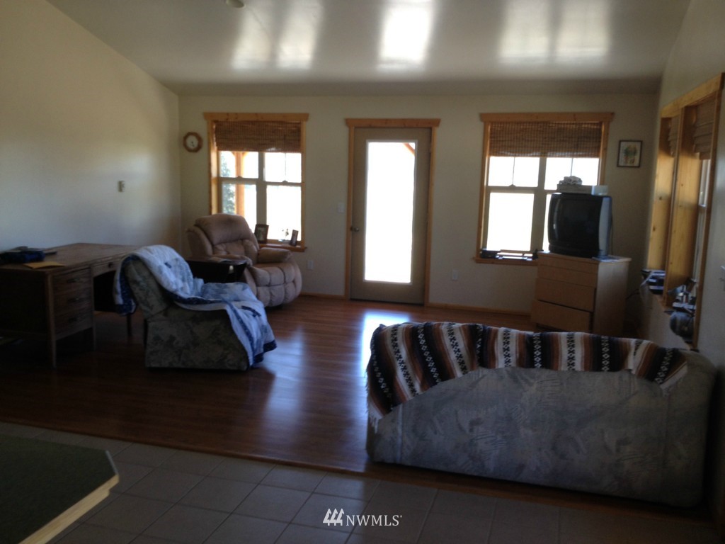 40 Luna Road Riverside, WA 98849 - Photo 9 of 23 Gallery Image 9