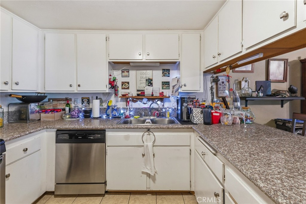 8439 Sunset Trail Place, Unit B Rancho Cucamonga, CA 91730 - Photo 12 of 30