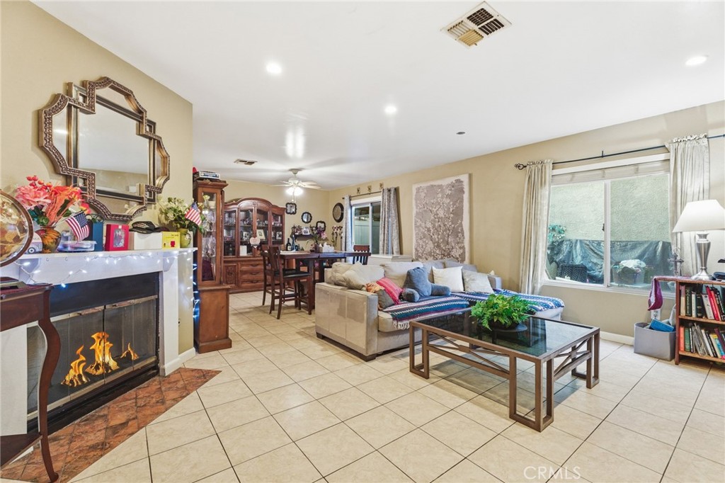 8439 Sunset Trail Place, Unit B Rancho Cucamonga, CA 91730 - Photo 5 of 30