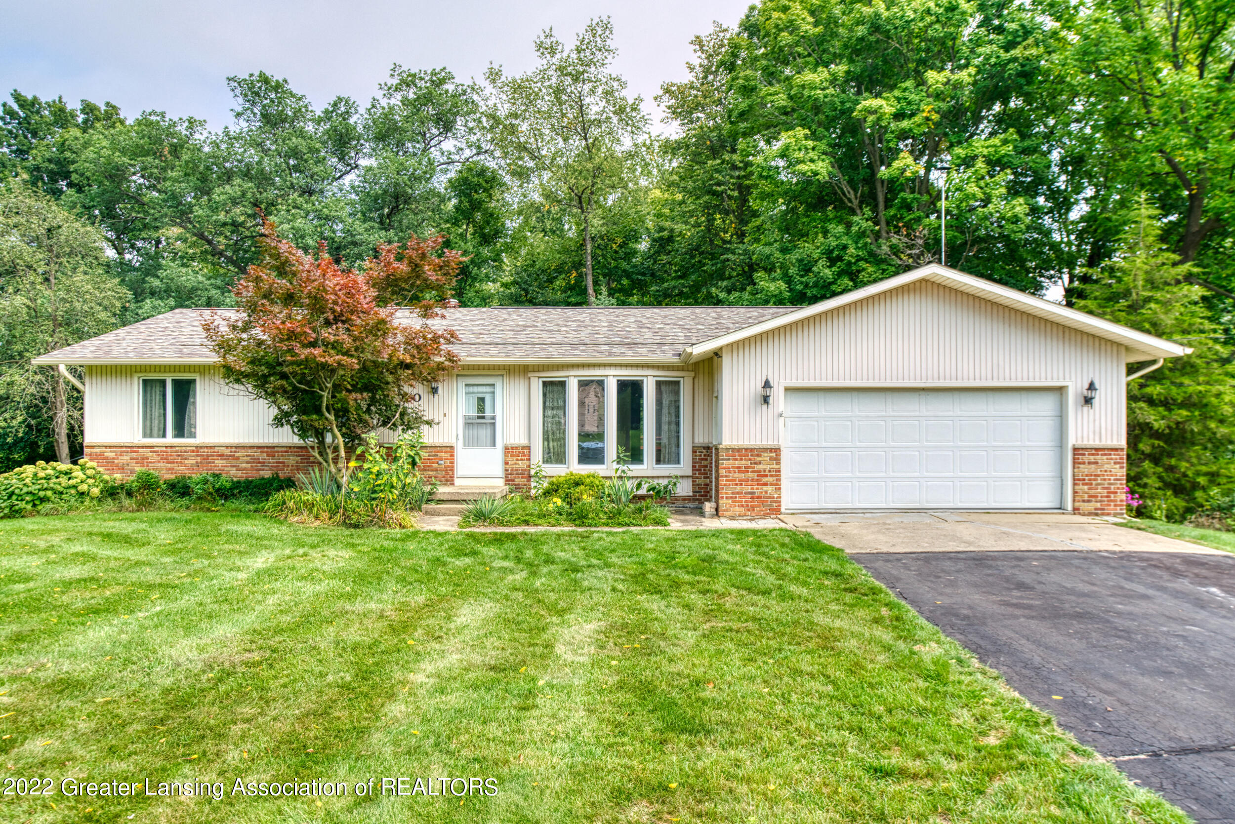 9750 Riverside Drive Grand Ledge, MI 48837 - Photo 2 of 25 DSC07233_14