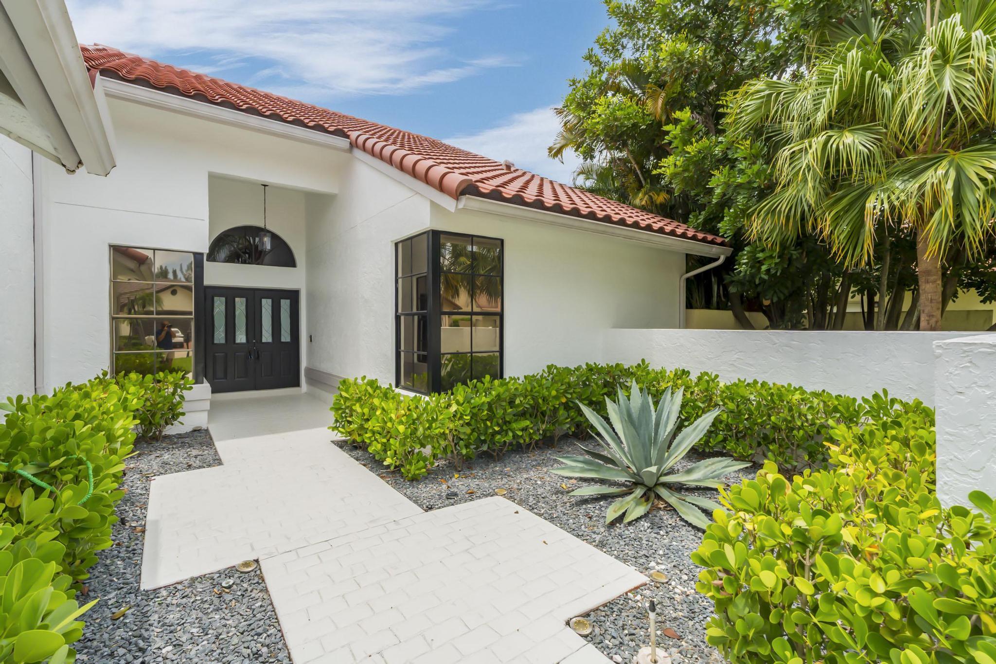 19325 Cherry Hills Terrace Boca Raton, FL 33498 - Photo 5 of 75 064