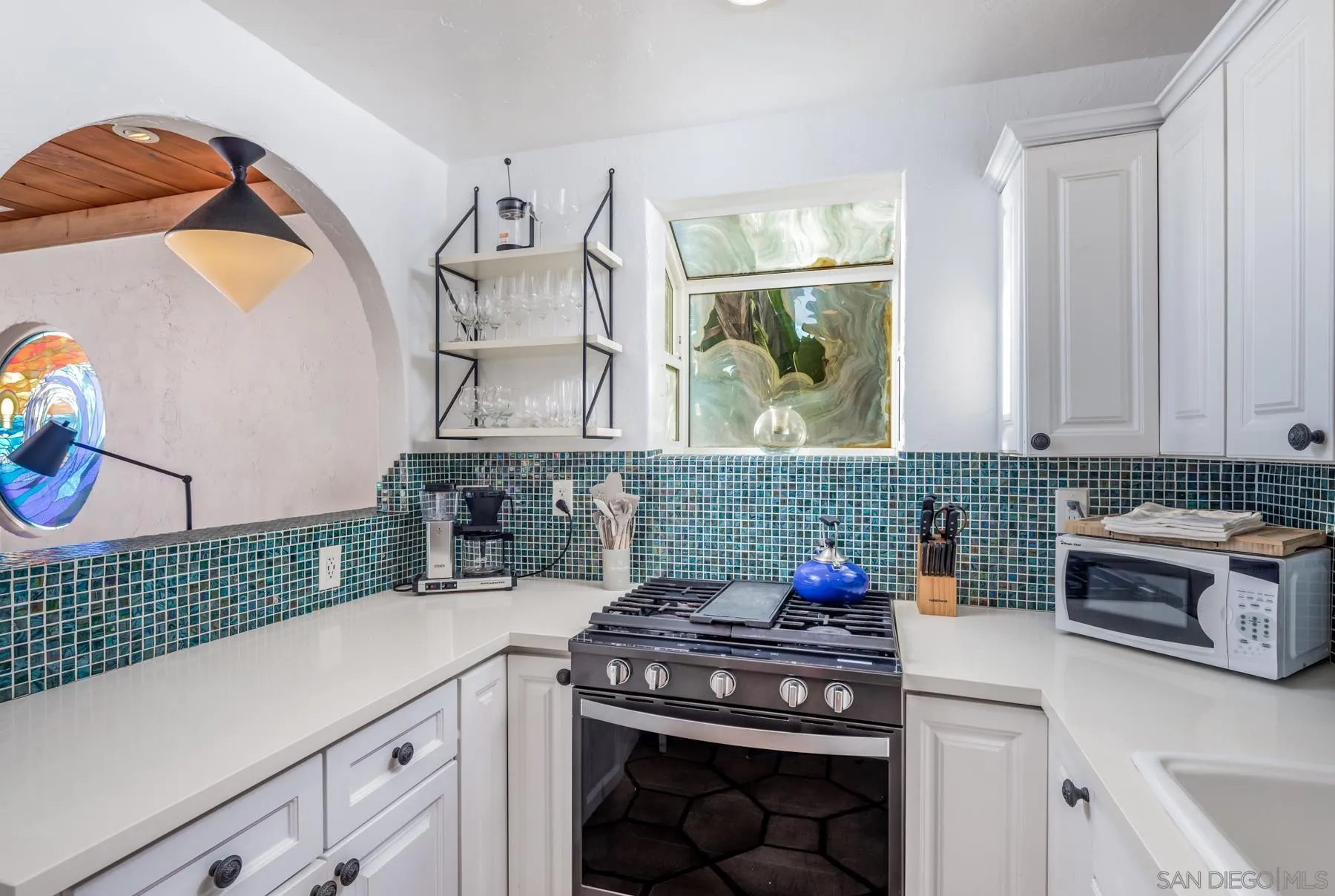 629 4th Street Encinitas, CA 92024 - Photo 15 of 37