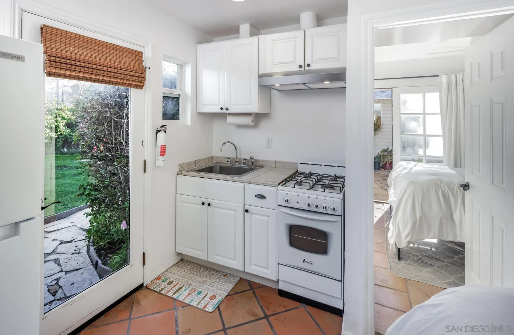 629 4th Street Encinitas, CA 92024 - Photo 22 of 37