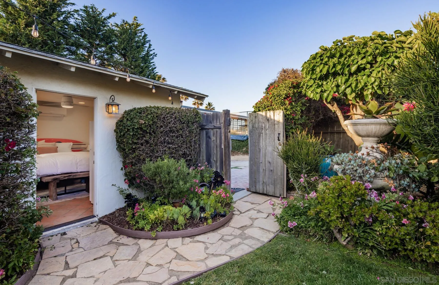 629 4th Street Encinitas, CA 92024 - Photo 34 of 37