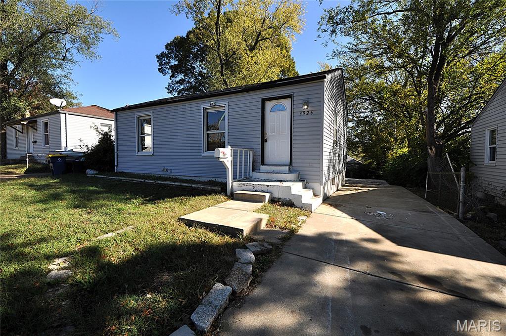 3926 Edmundson Road St. Louis, MO 63134 - Photo 2 of 4