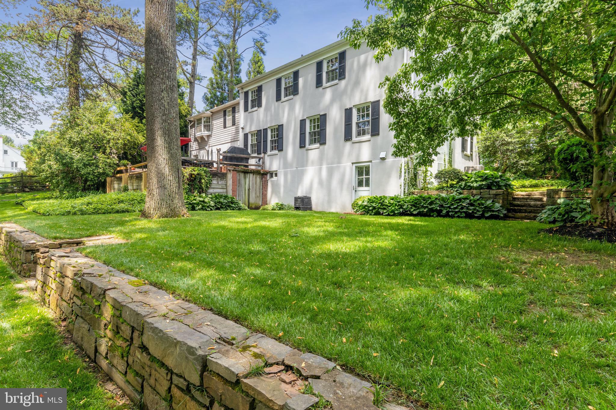 256 West Valley Road Wayne, PA 19087 - Photo 8 of 58 Lovely Yard
