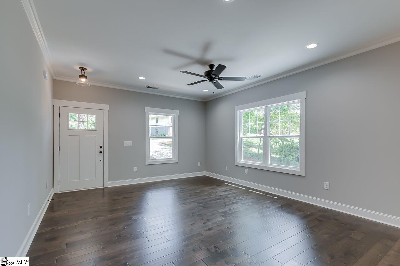 242 Alameda Street Greenville, SC 29607 - Photo 5 of 23 Gallery Image 5