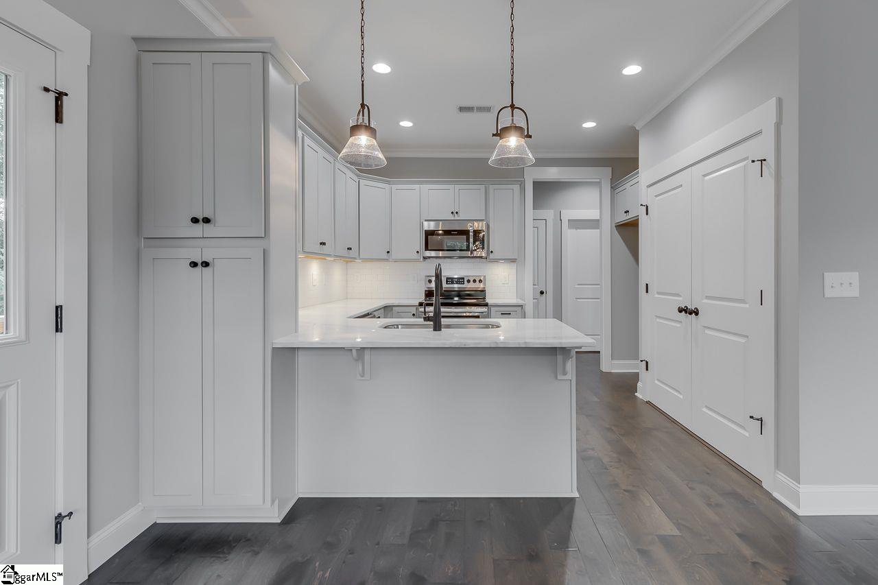 242 Alameda Street Greenville, SC 29607 - Photo 8 of 23 Gallery Image 8
