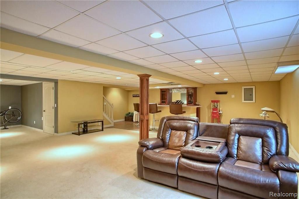 26019 Mariners Point New Baltimore, MI 48051 - Photo 18 of 21
