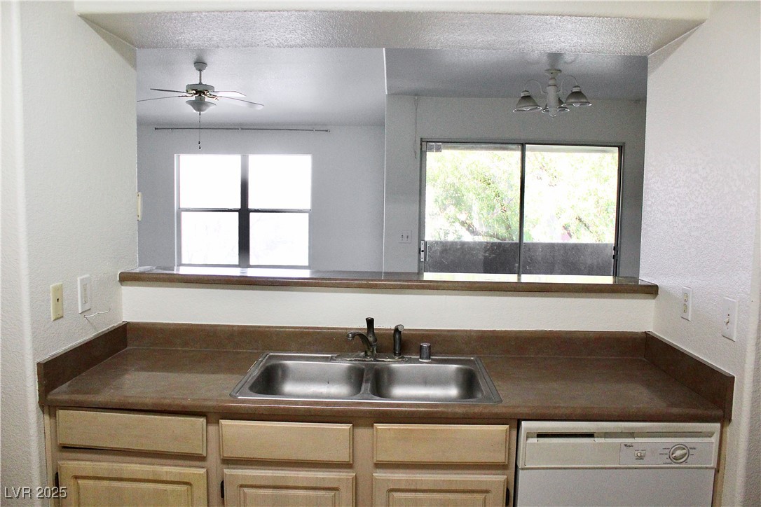 555 East Silverado Ranch Boulevard, Unit 2005 Las Vegas, NV 89183 - Photo 10 of 25