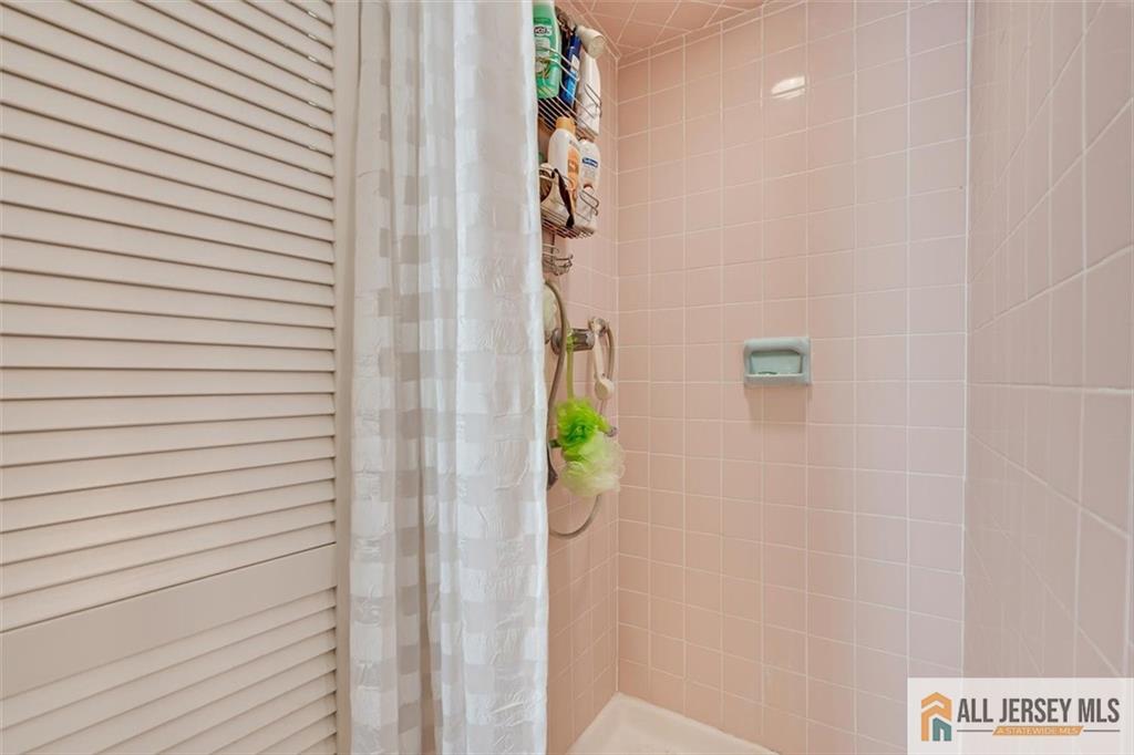 4 South Springfield Avenue Springfield, NJ 07081 - Photo 22 of 38 Gallery Image 22