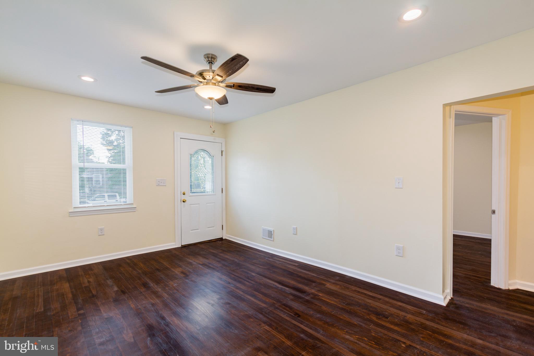 2611 Ambler Road Baltimore, MD 21222 - Photo 2 of 32