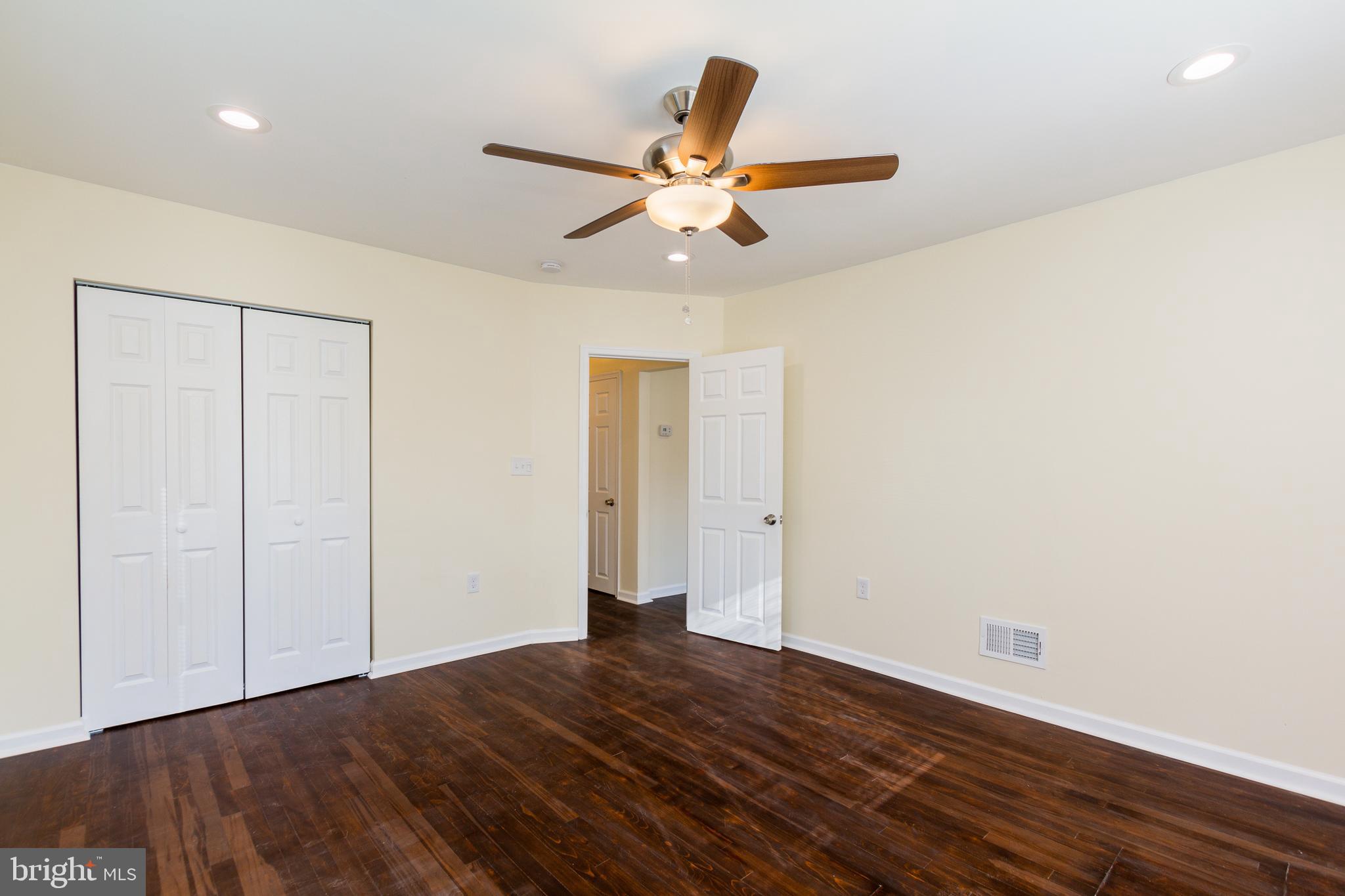 2611 Ambler Road Baltimore, MD 21222 - Photo 13 of 32