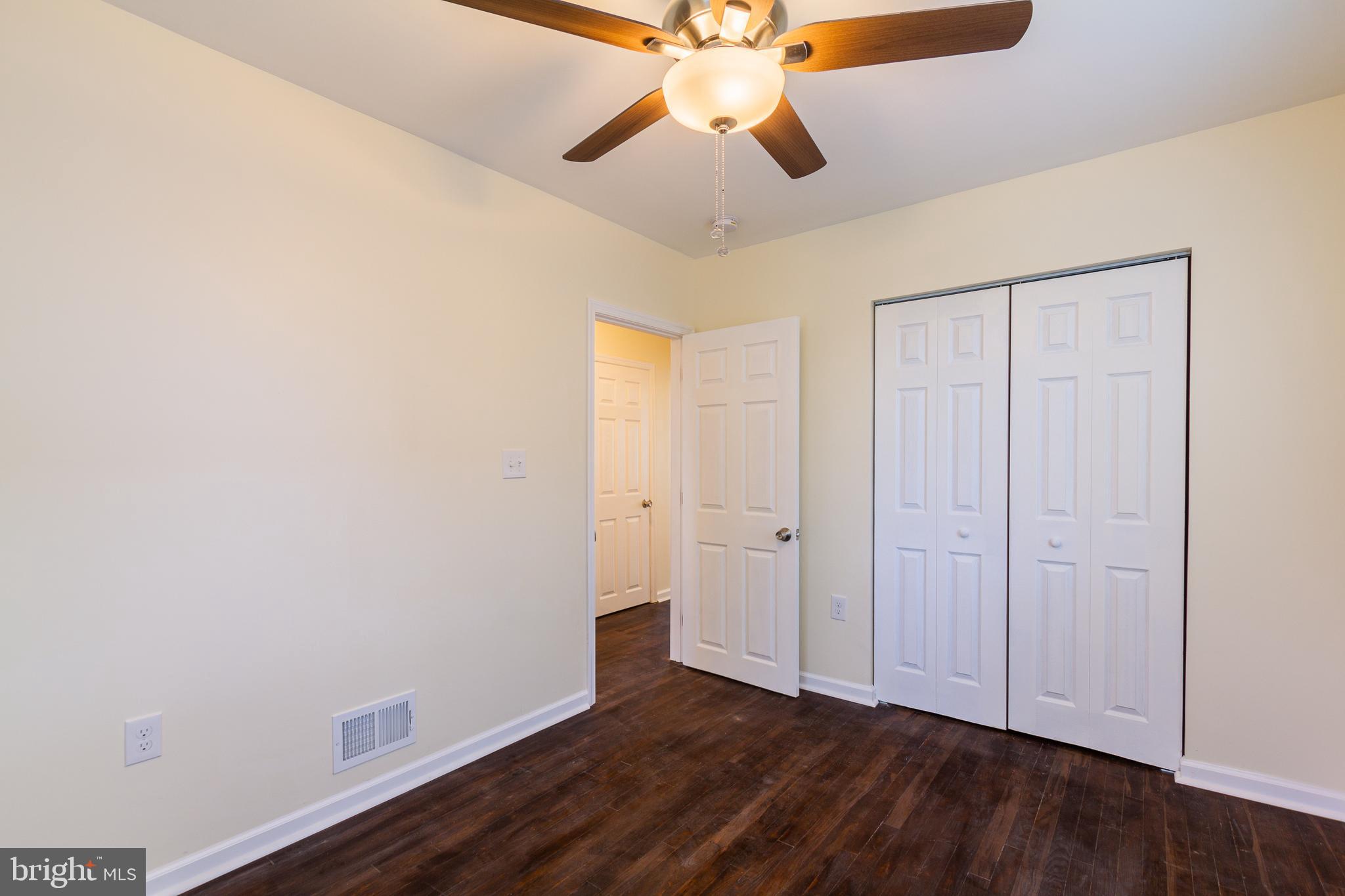 2611 Ambler Road Baltimore, MD 21222 - Photo 17 of 32