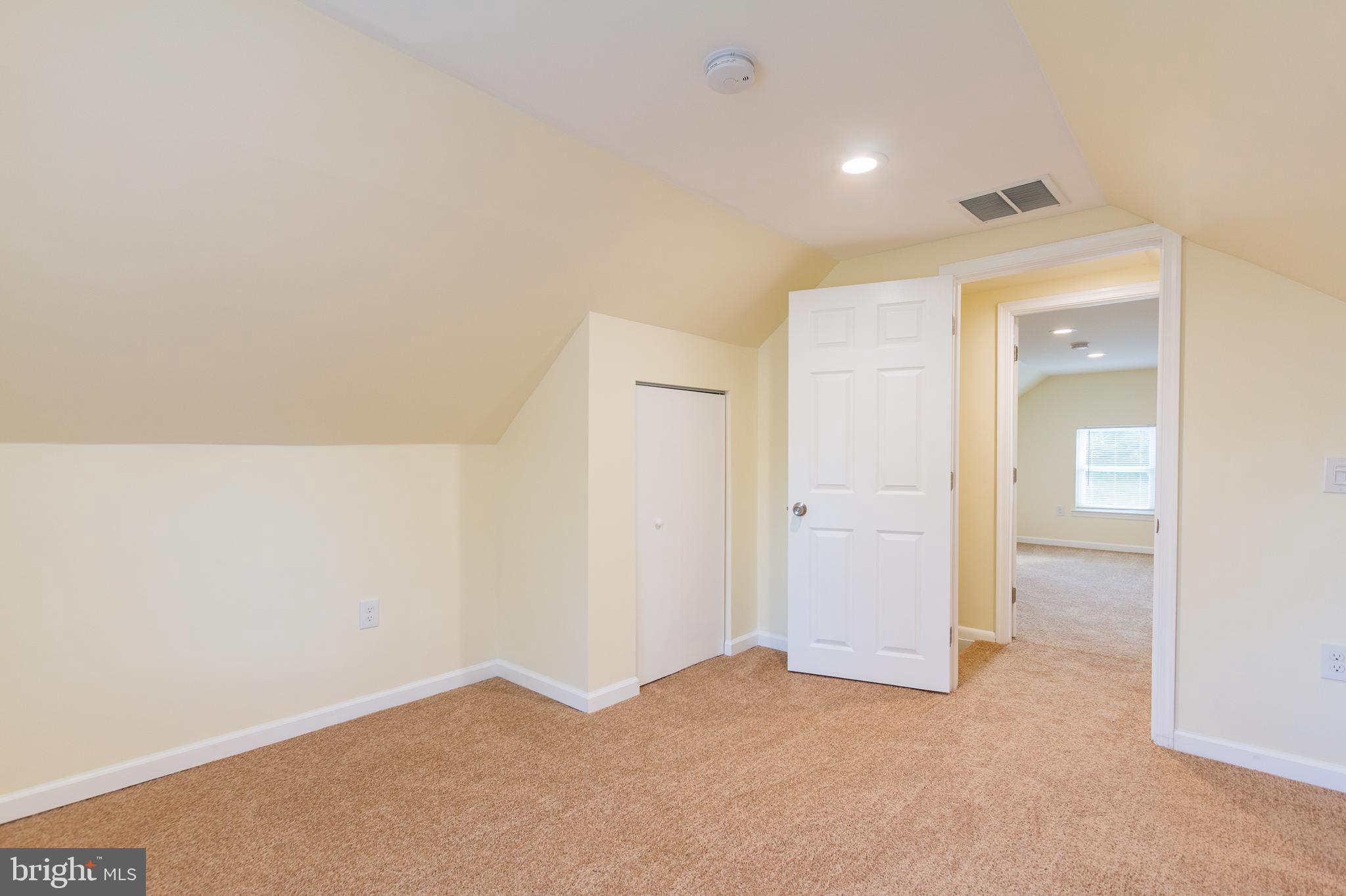 2611 Ambler Road Baltimore, MD 21222 - Photo 22 of 32