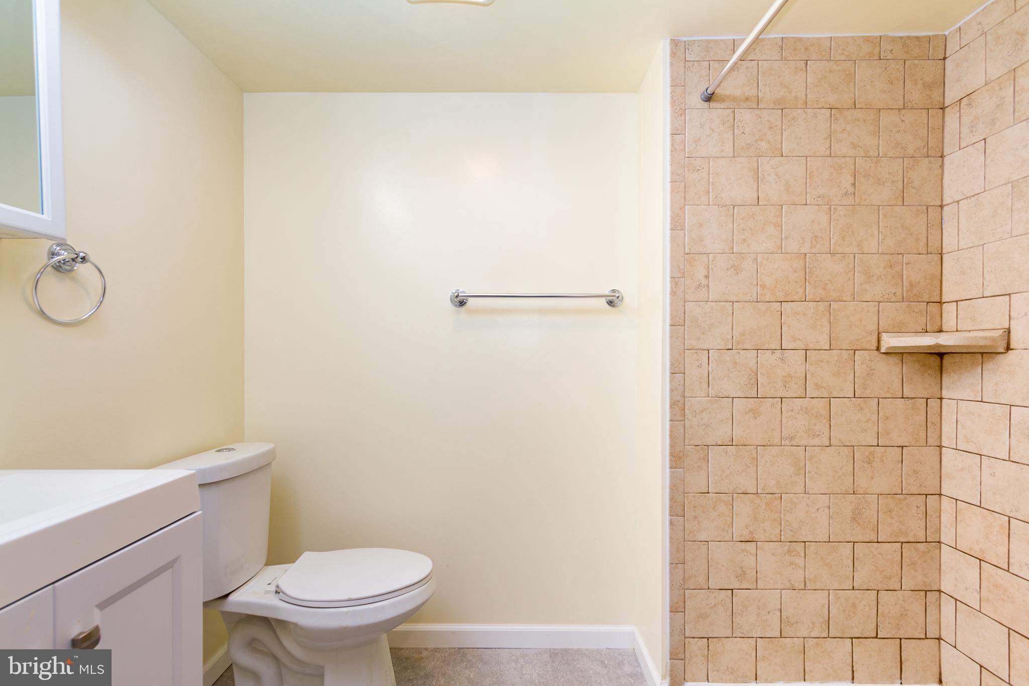 2611 Ambler Road Baltimore, MD 21222 - Photo 24 of 32