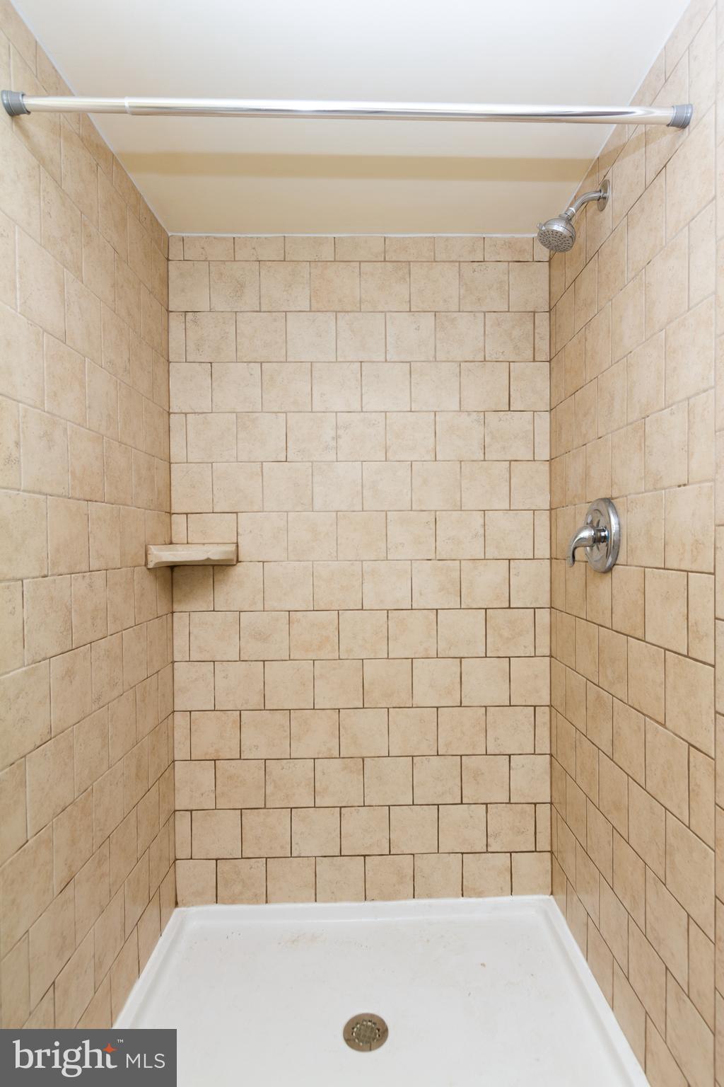 2611 Ambler Road Baltimore, MD 21222 - Photo 26 of 32