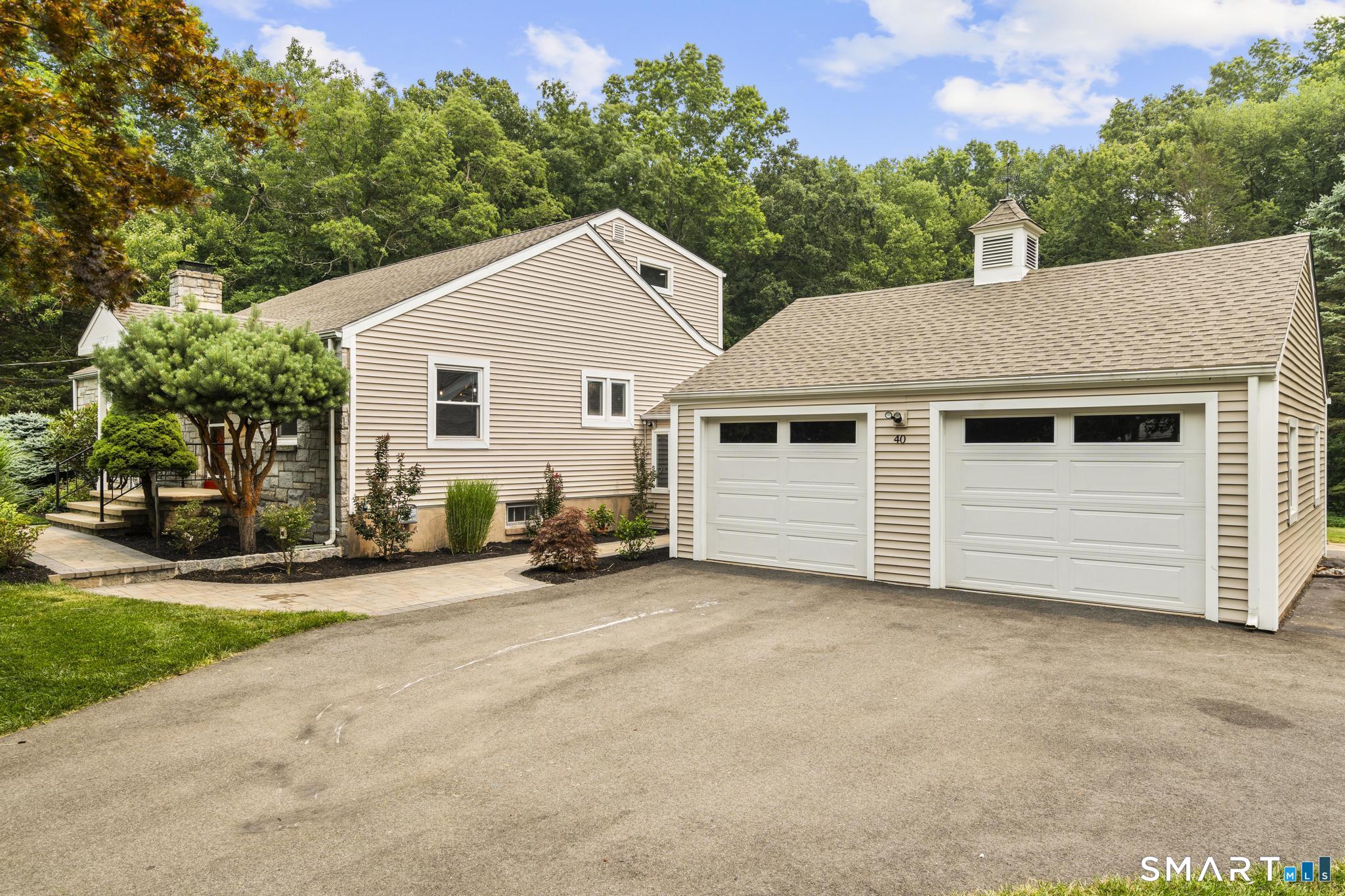 40 Rolling Ridge Road Orange, CT 06477 - Photo 2 of 39