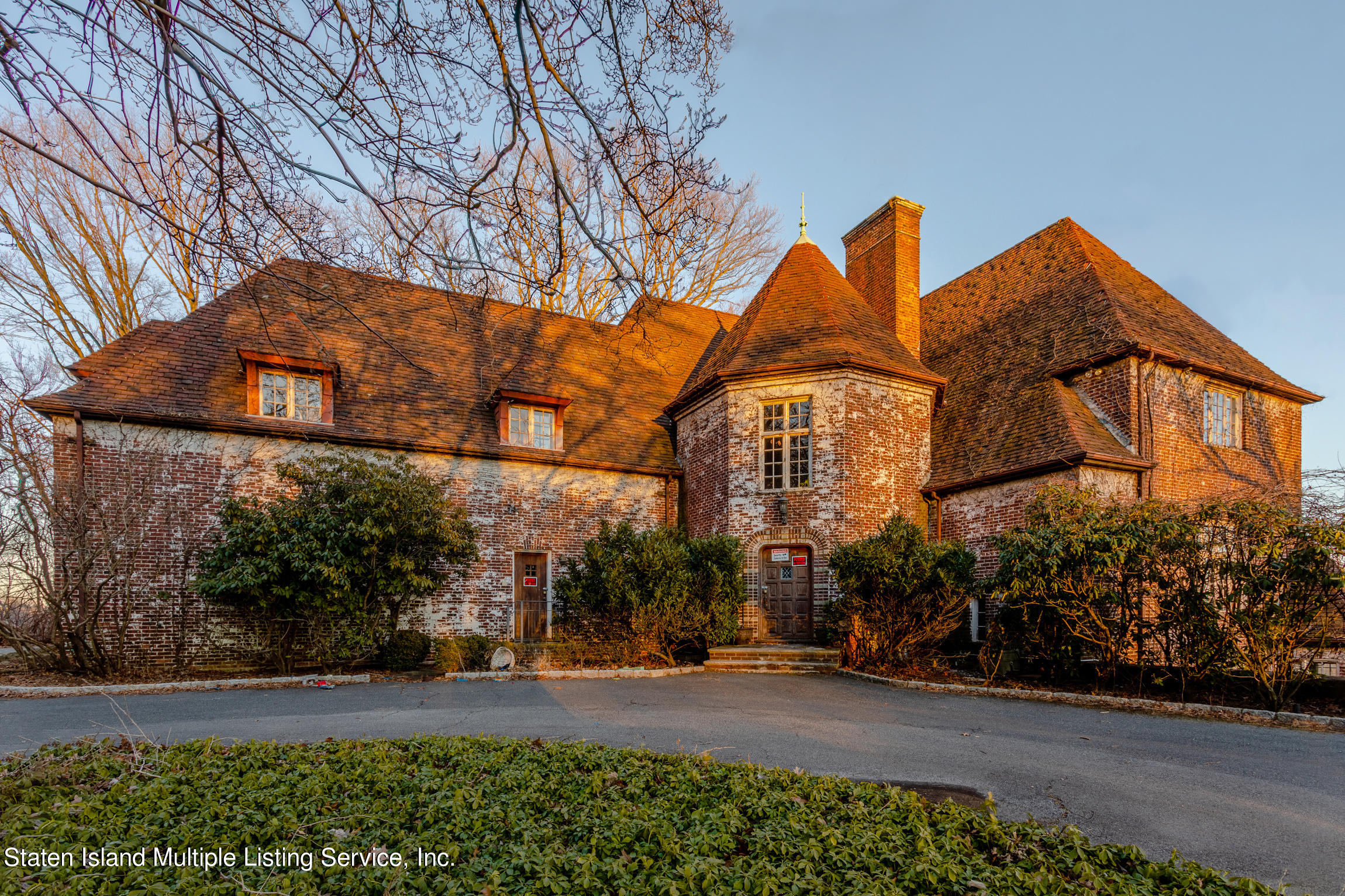 101 Circle Rd Staten Island NY