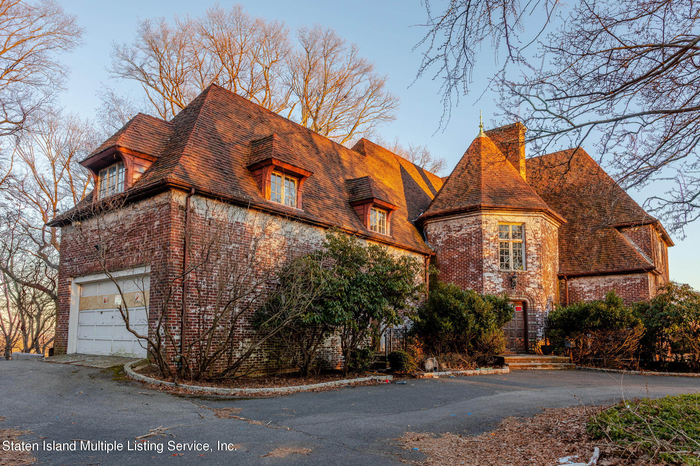 101 Circle Road Staten Island, NY 10304 - Photo 2 of 6 101 Circle Rd Staten Island NY