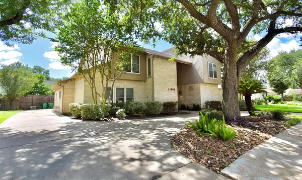$4,200 | 11806 Braesridge Drive, Houston, TX 77071