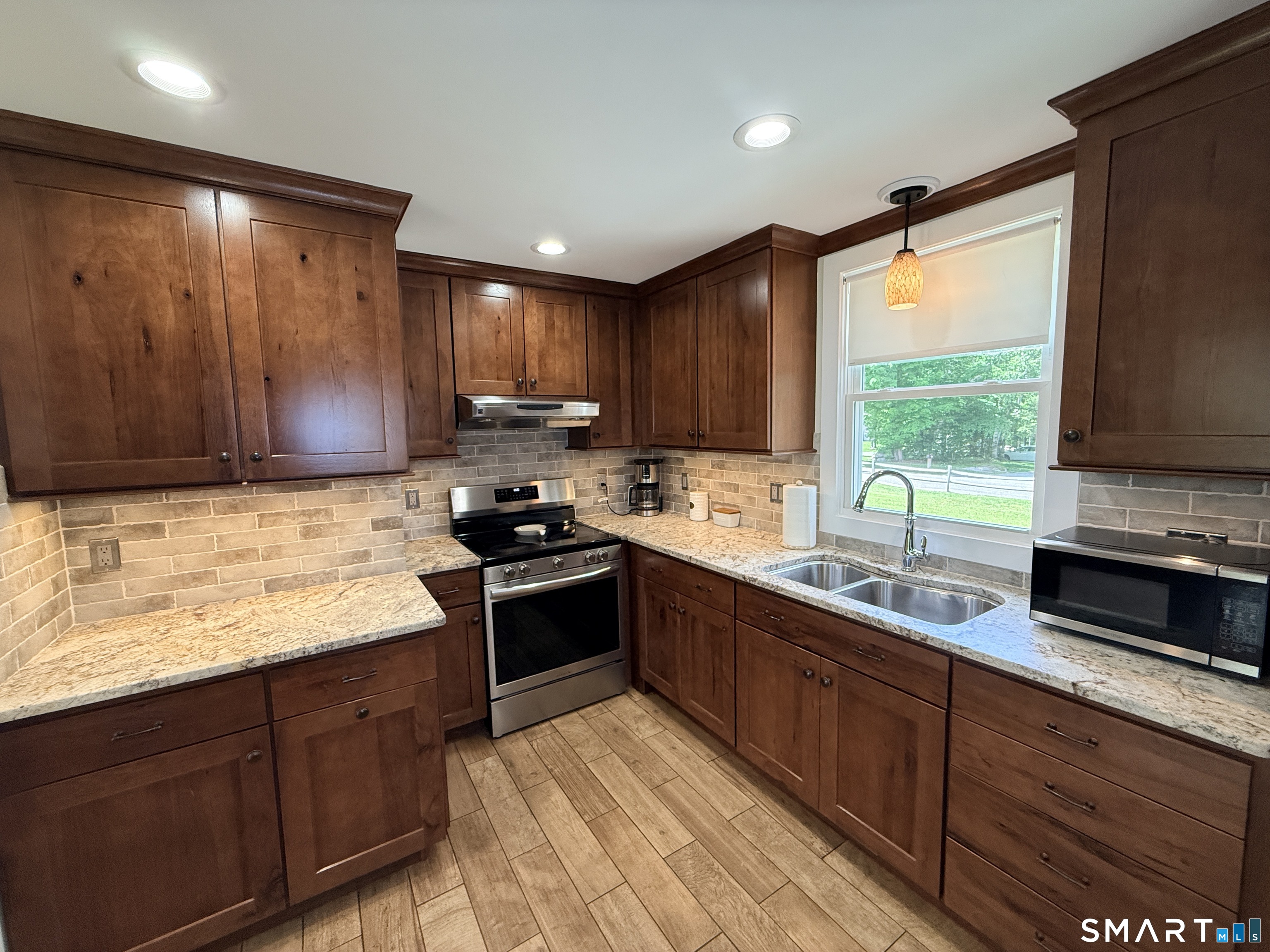 212 Spencer Hill Road Winchester, CT 06098 - Photo 13 of 39