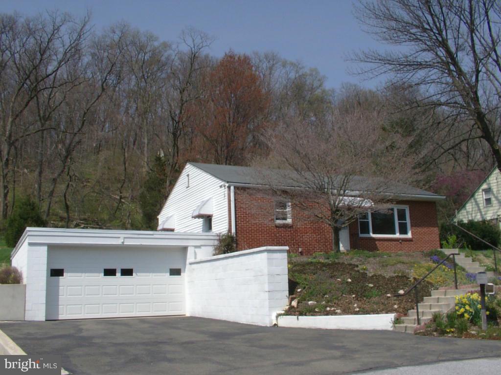 2529 Chestnut Ridge Drive Lancaster, PA 17601 - Photo 1 of 12 Gallery Image 1