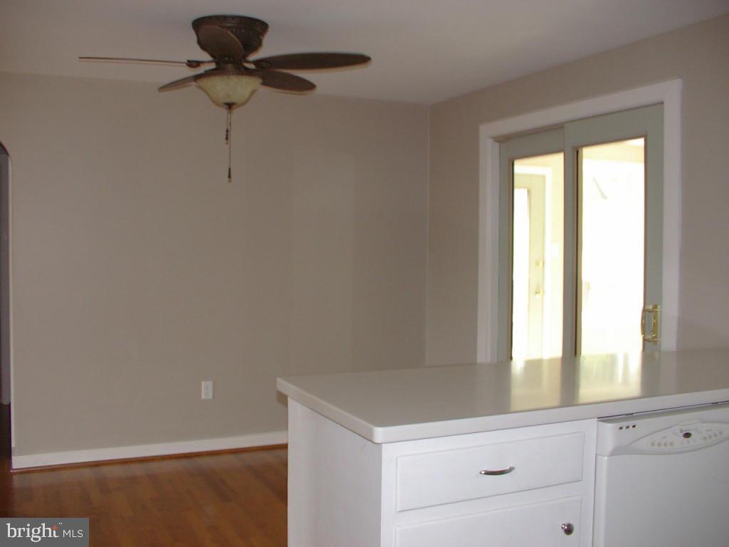 2529 Chestnut Ridge Drive Lancaster, PA 17601 - Photo 5 of 12 Gallery Image 5