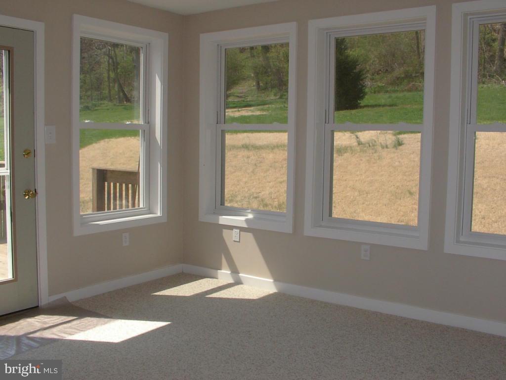 2529 Chestnut Ridge Drive Lancaster, PA 17601 - Photo 10 of 12 Gallery Image 10