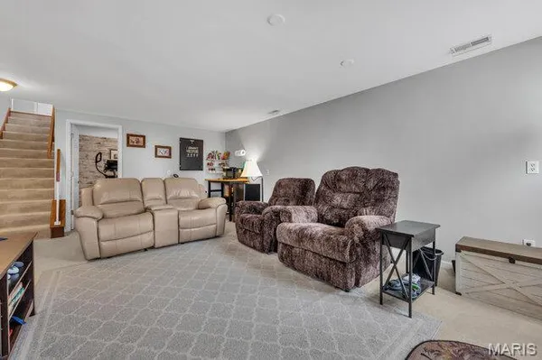 $360,000 | 1738 Highview Cir Court, Ballwin, MO 63021