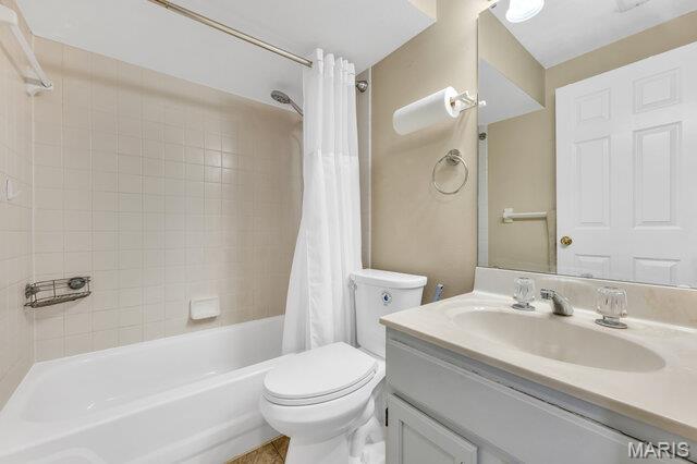 1738 Highview Cir Court Ballwin, MO 63021 - Photo 28 of 41