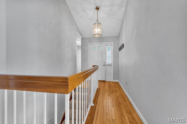 1738 Highview Cir Court Ballwin, MO 63021 - Photo 3 of 41