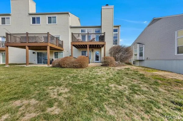 $360,000 | 1738 Highview Cir Court, Ballwin, MO 63021