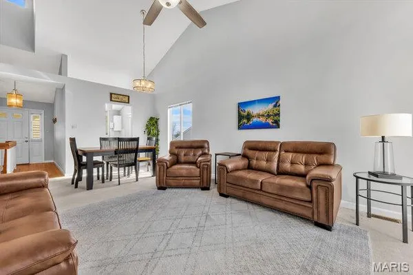 $360,000 | 1738 Highview Cir Court, Ballwin, MO 63021