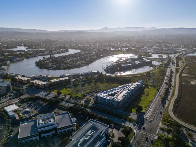 $880,000 | 400 Mariners Island Boulevard, Unit 202, San Mateo, CA 94404