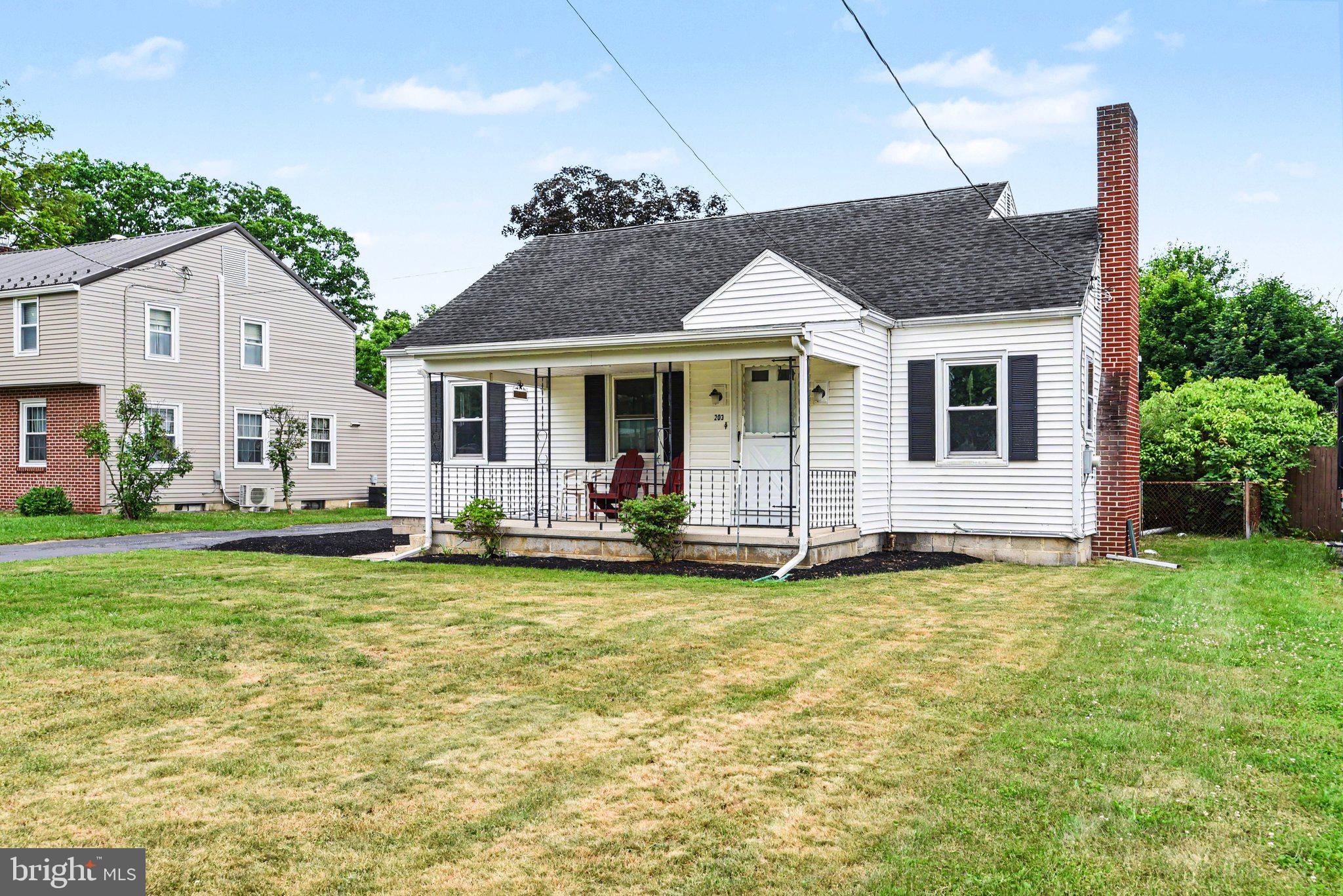 203 Pine Road Mount Holly Springs, PA 17065 - Photo 2 of 30