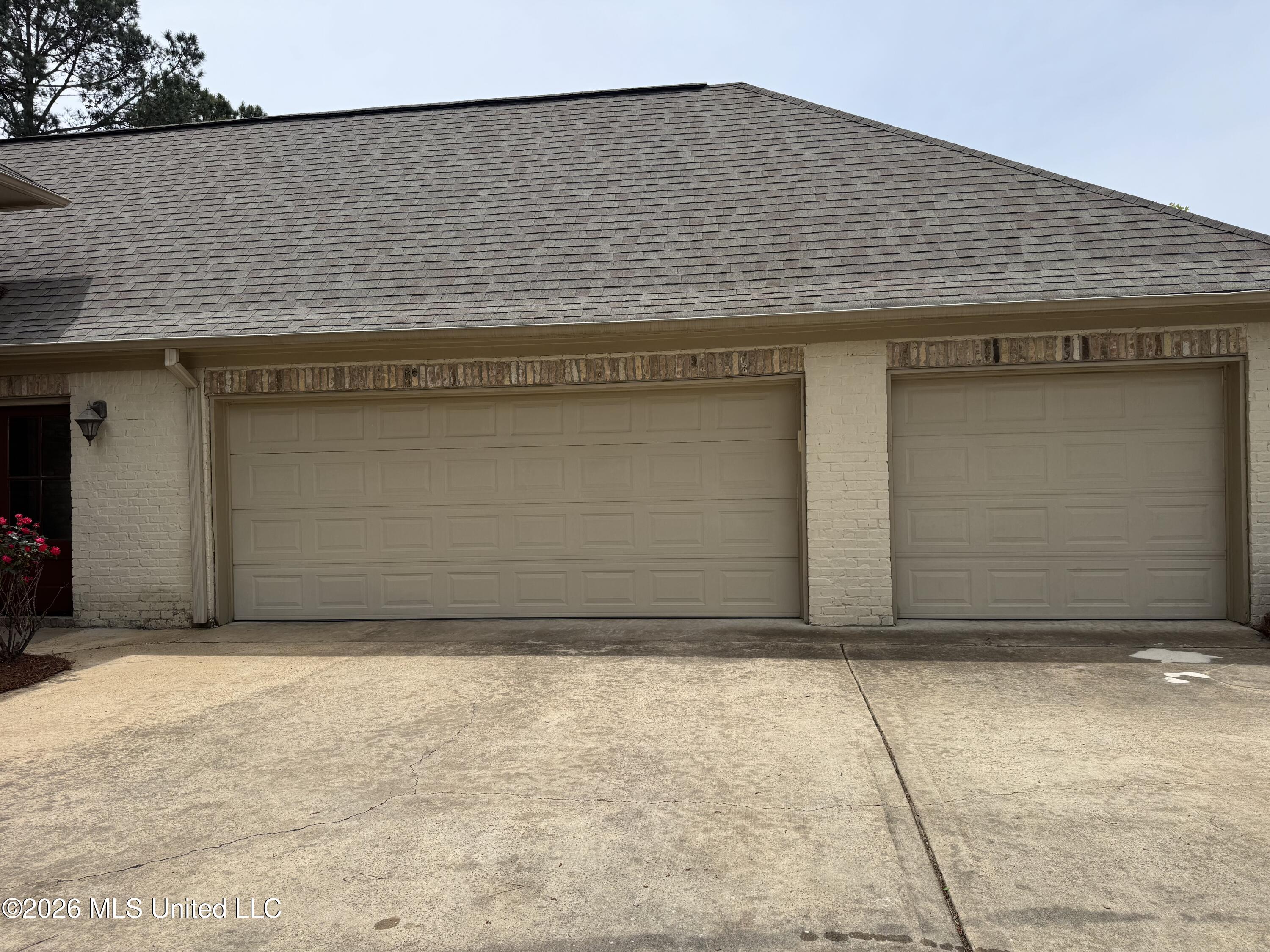 106 Elm Court Madison, MS 39110 - Photo 2 of 17 Image 02