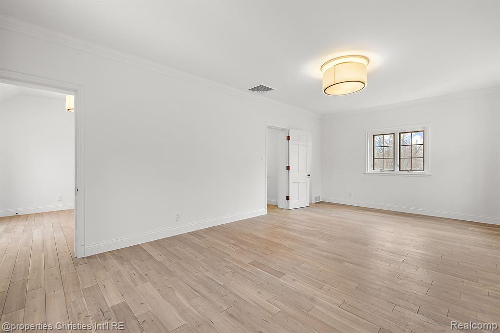 31325 Lahser Road Beverly Hills, MI 48025 - Photo 57 of 87