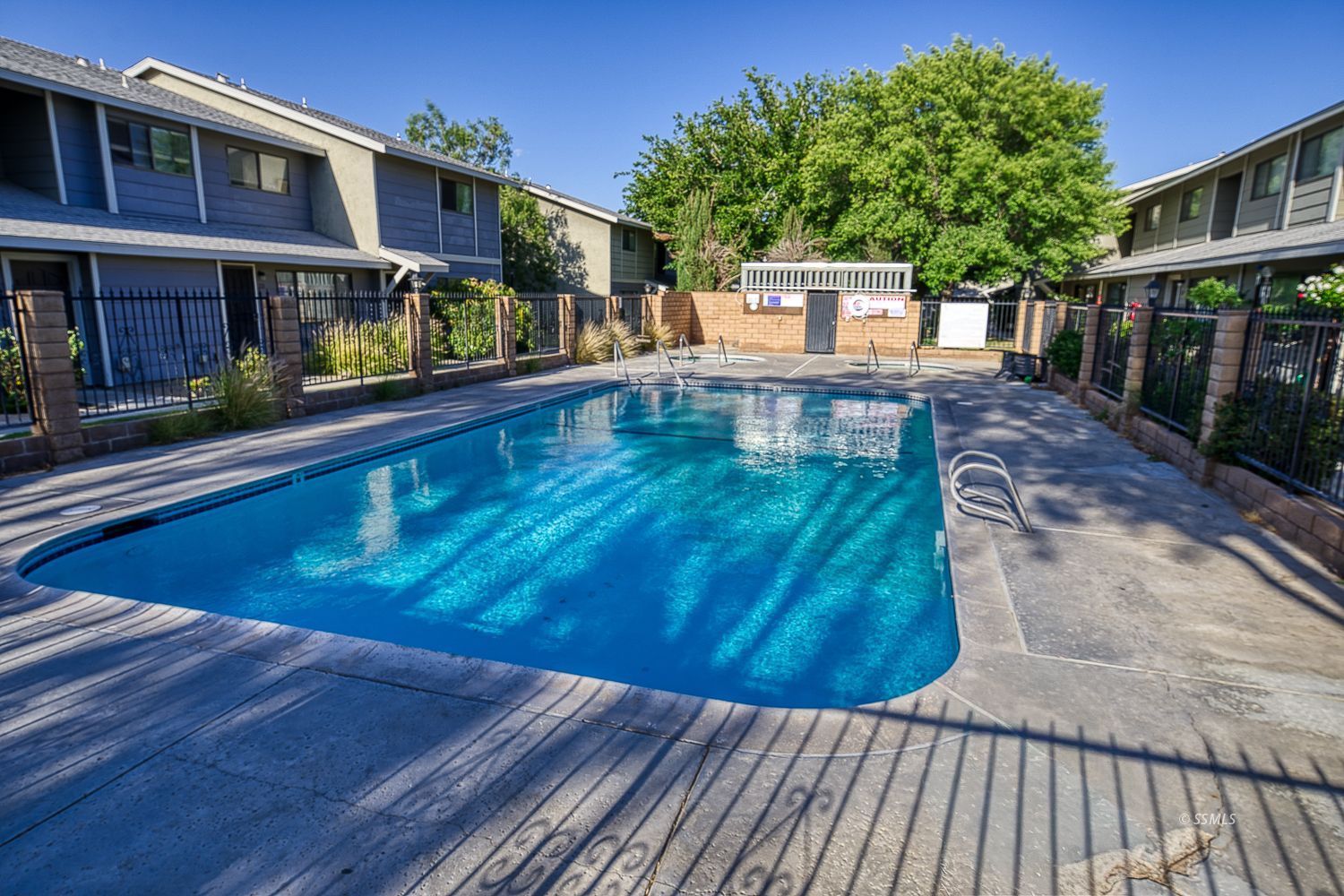 241 East Upjohn Avenue Ridgecrest, CA 93555 - Photo 5 of 28